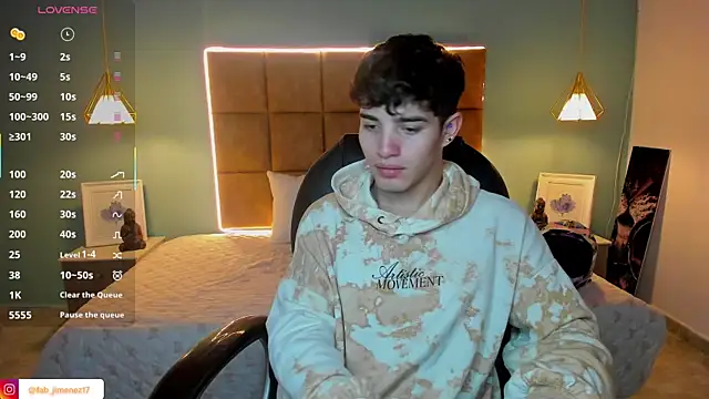 AlejooTwink online show from September 21, 3:28 am