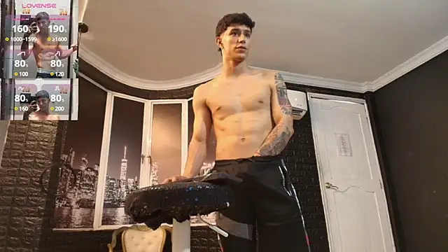 Cristopher23  online show from January 8, 7:56 pm