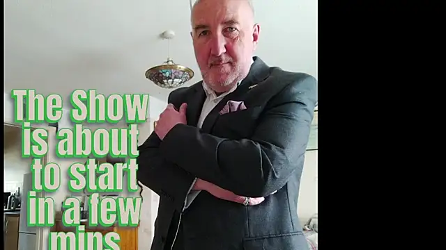 Adamdaddybear online show from November 14, 7:21 am