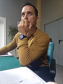 Lucas   81 online show from December 4, 6:37 pm