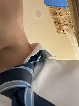 ex199212 online show from April 14, 12:00 am