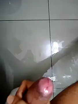 naughtiestdaddy online show from December 15, 5:02 am