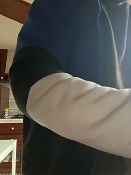 Dikkiduohottt online show from March 7, 3:54 pm