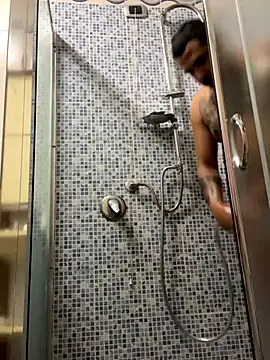 Dikkiduohottt online show from October 29, 4:21 pm