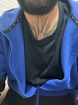 Dikkiduohottt online show from February 14, 8:48 pm