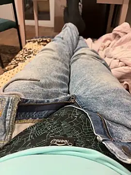 Rowing199456 online show from September 18, 10:56 pm