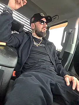 Beardedtattood online show from October 17, 12:31 pm