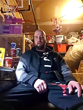 Beardedtattood online show from December 9, 3:18 am