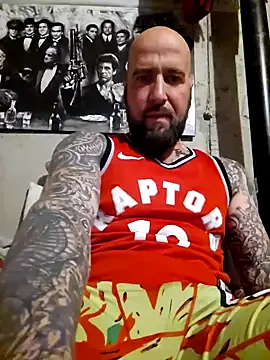 Beardedtattood online show from December 3, 2:12 am