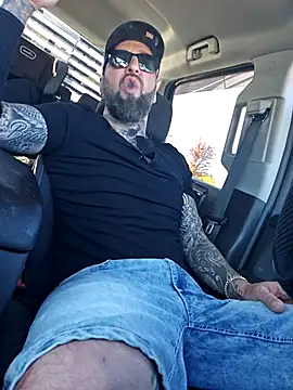 Beardedtattood online show from October 3, 2:22 pm