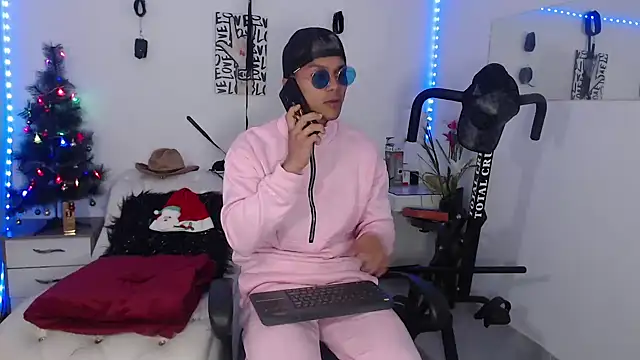 Leonard Price online show from December 27, 1:07 pm