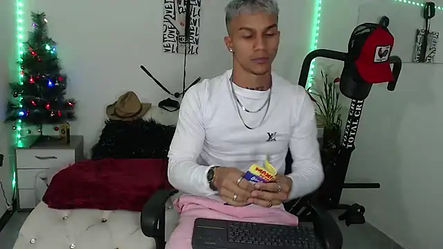 Leonard Price online show from December 20, 3:36 am