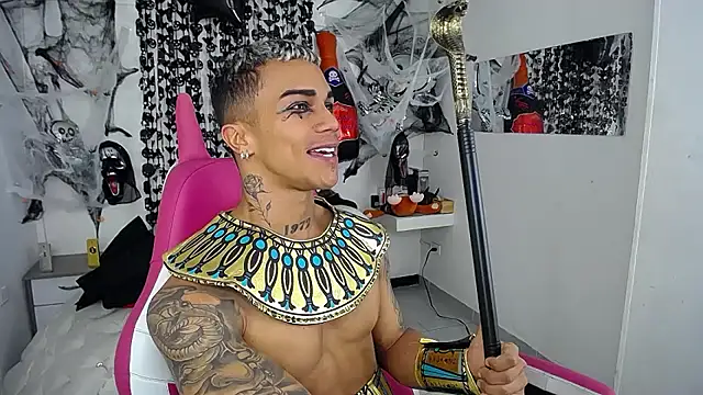 Leonard Price online show from October 21, 7:33 am