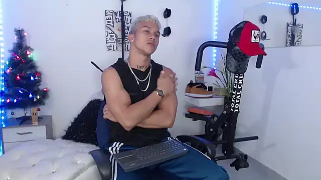 Leonard Price online show from December 14, 2:00 pm