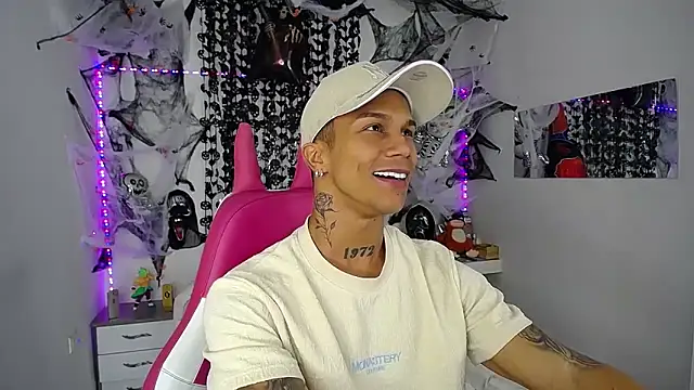 Leonard Price online show from October 12, 1:21 am