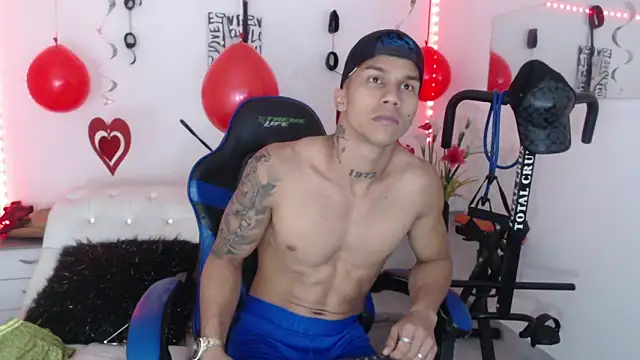 Leonard Price online show from February 16, 3:05 am