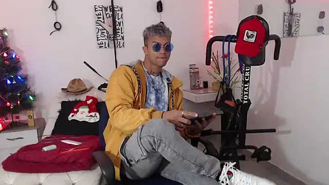 Leonard Price online show from January 4, 1:42 pm