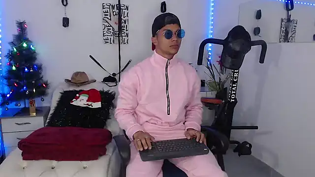 Leonard Price online show from December 27, 1:11 am