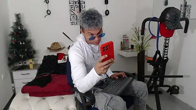 Leonard Price online show from January 8, 1:09 pm