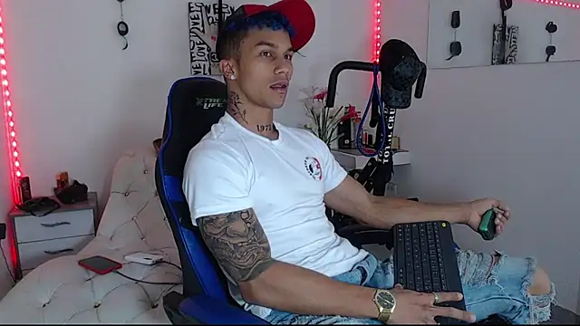 Leonard Price online show from March 20, 2:51 am