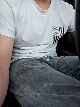 Spunwhiteboy1992 online show from April 5, 4:03 pm