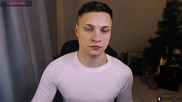 handsome guy01 online show from January 8, 5:34 am