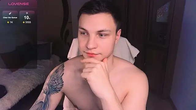 Snapshot of handsome_guy01 chatting on January 22, 9:22 pm handsome guy01 online show from January 22, 9:22 pm