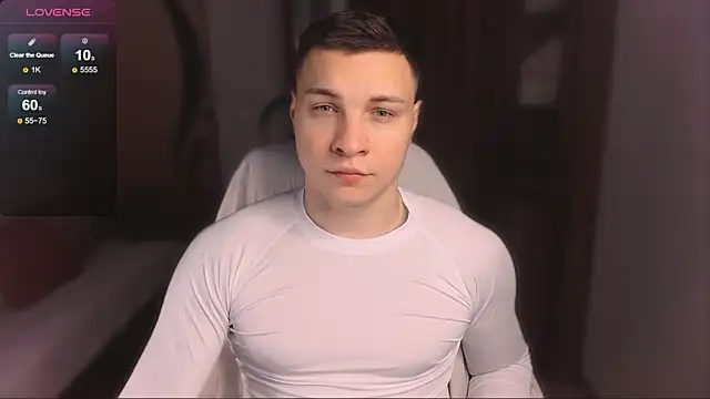 Snapshot of handsome_guy01 chatting on February 3, 4:57 am handsome guy01 online show from February 3, 4:57 am