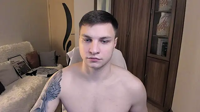 Snapshot of handsome_guy01 chatting on September 22, 11:26 pm handsome guy01 online show from September 22, 11:26 pm