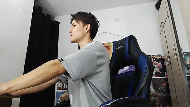 sr jaeger online show from November 18, 1:26 pm