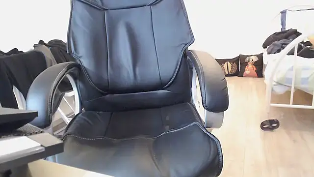 SteveStiffbone online show from December 3, 5:01 pm