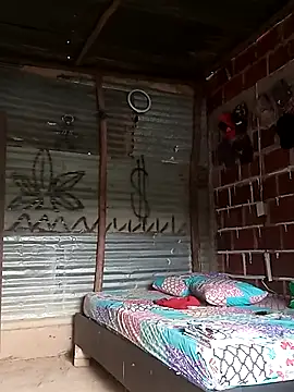 tayson  online show from February 6, 10:10 pm