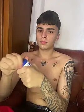 corey tylerr online show from February 6, 3:31 pm