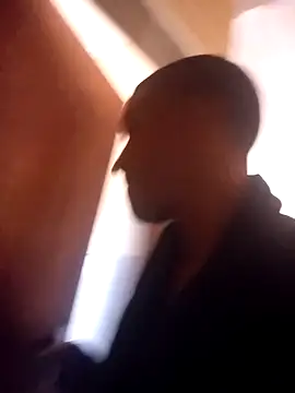 lionheart05 online show from March 13, 8:22 am