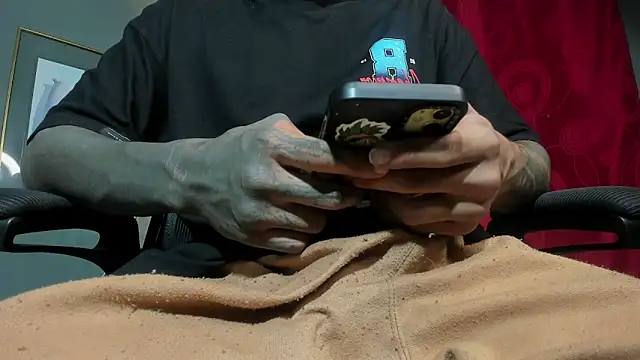 Travistanner 28 online show from February 20, 10:28 am