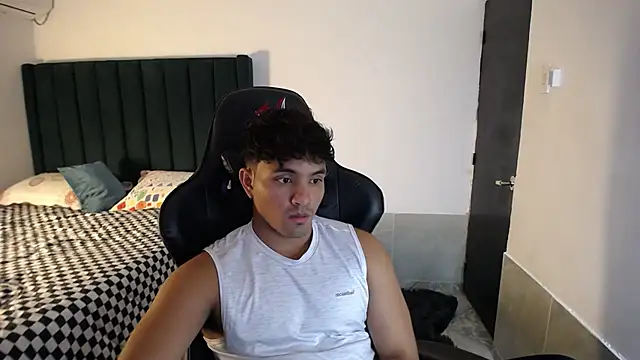 man dur07 online show from October 18, 11:42 pm