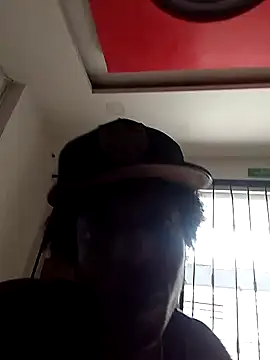 Snapshot of LarryCollin chatting on December 22, 6:48 pm LarryCollin online show from December 22, 6:48 pm