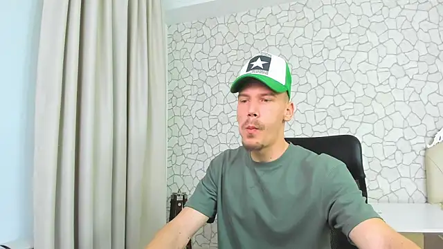 MateoBenjaminX online show from January 21, 6:00 pm