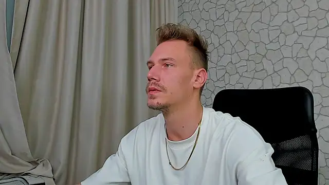 MateoBenjaminX online show from December 13, 5:00 pm