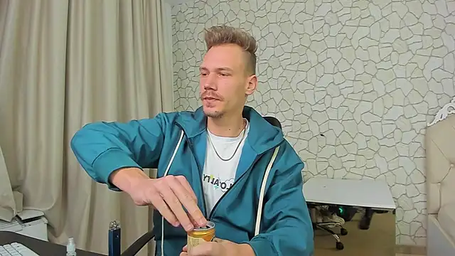 MateoBenjaminX online show from December 15, 3:31 pm