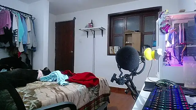 esjrobles online show from December 28, 2:33 am