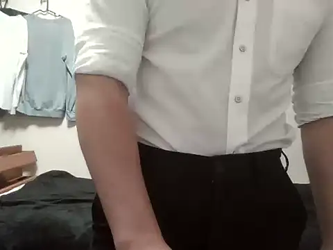 YU-KI00 online show from October 9, 1:05 pm