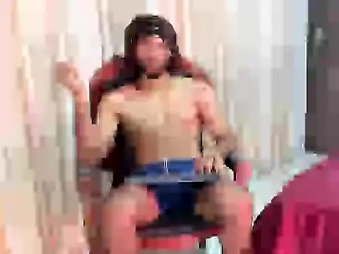 KarlMarley1 online show from October 31, 4:36 am