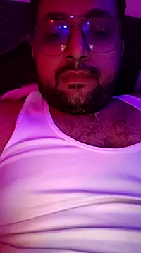 hardyloves online show from December 20, 8:45 pm