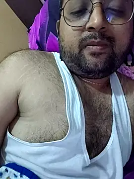 hardyloves online show from December 18, 6:46 pm