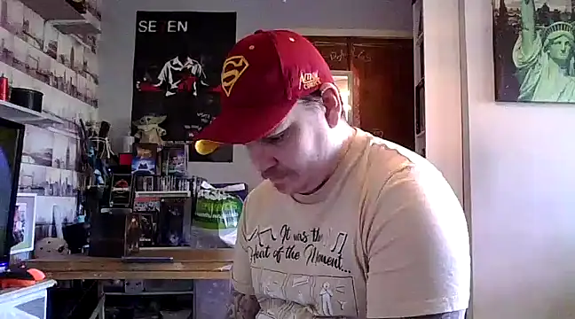 Snapshot of ArcanceTheo82 chatting on January 9, 11:47 am ArcanceTheo82 online show from January 9, 11:47 am
