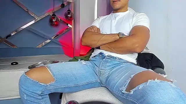 Lucii fer  online show from March 12, 12:13 pm