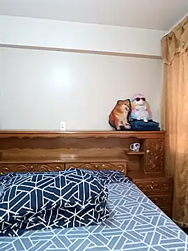 Lucy jhack online show from December 20, 9:55 pm