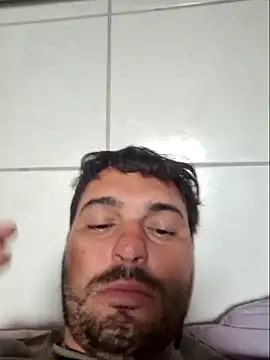 augusto3040 online show from February 15, 9:38 am