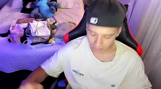 PipeRodriguez  online show from February 13, 5:44 pm